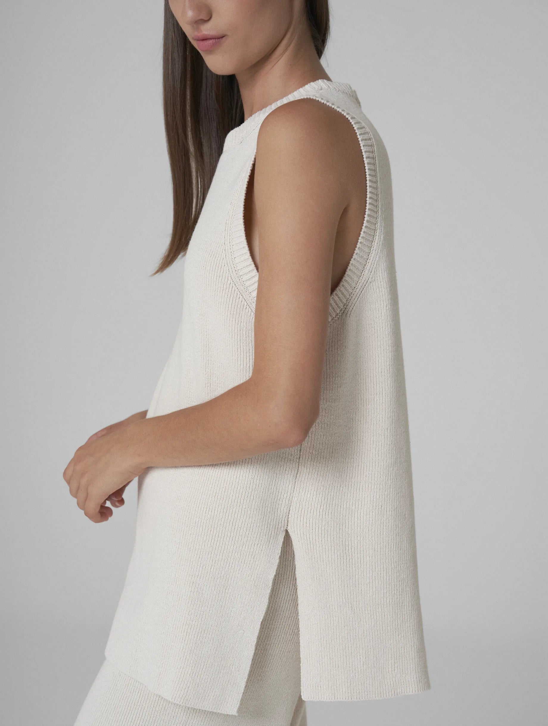 SALMA Relaxed knitted  tank-top graphic tank top